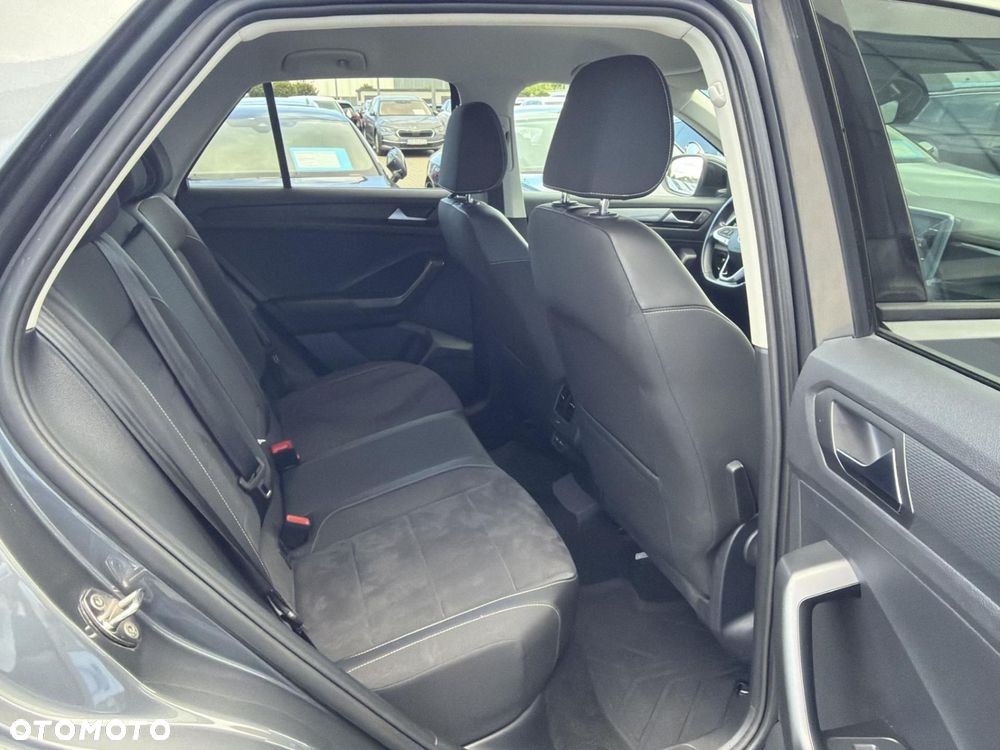 Volkswagen T-Roc 1.5 TSI Style DSG - 25