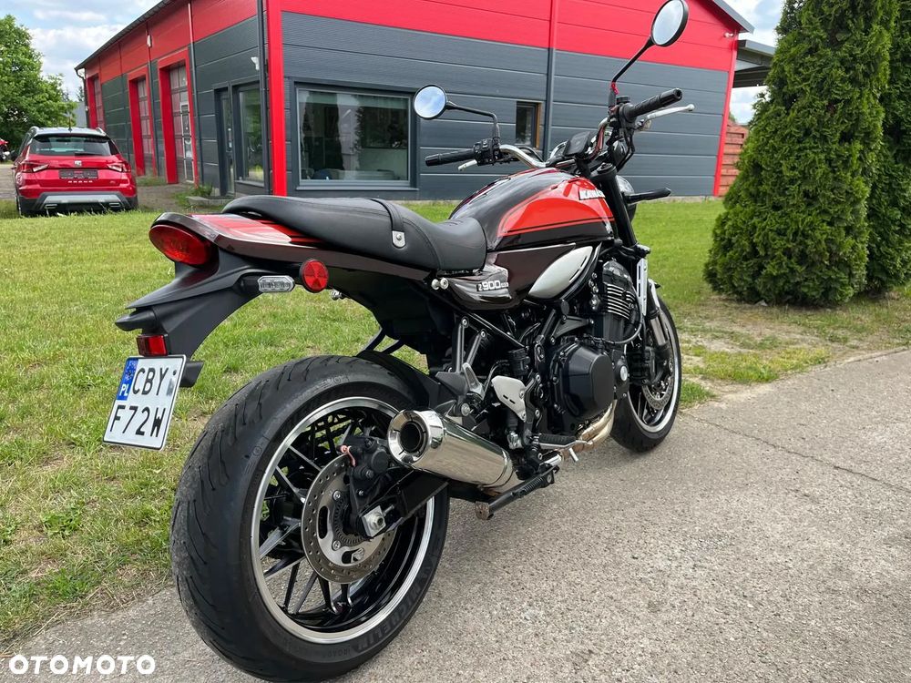 Kawasaki Z 900 RS - 14