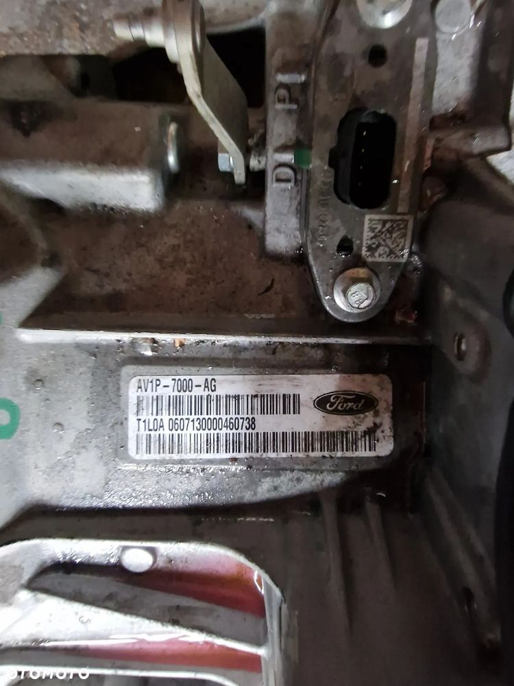 Skrzynia  biegów  ford AV1P-7000-AG - 2