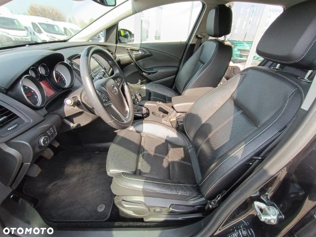 Opel Astra 1.6 D (CDTI) Start/Stop Sports Tourer Dynamic - 16