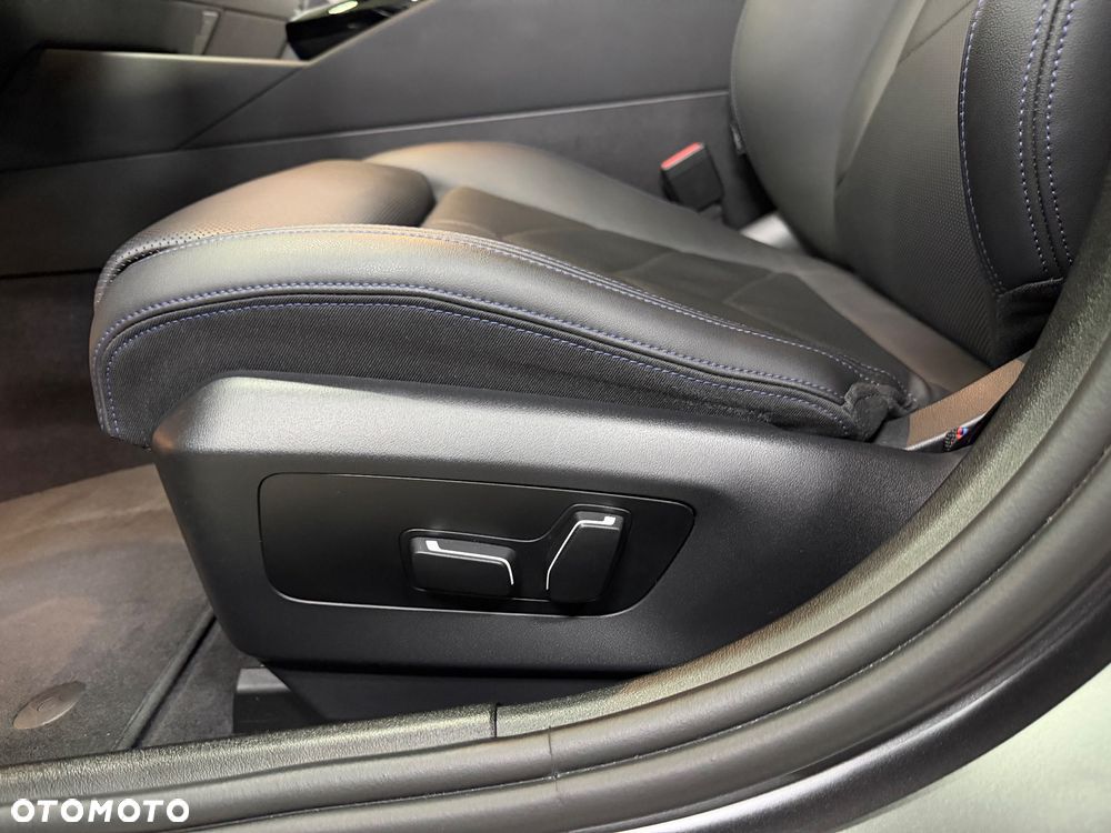 BMW Seria 5 520d xDrive mHEV M Sport - 27
