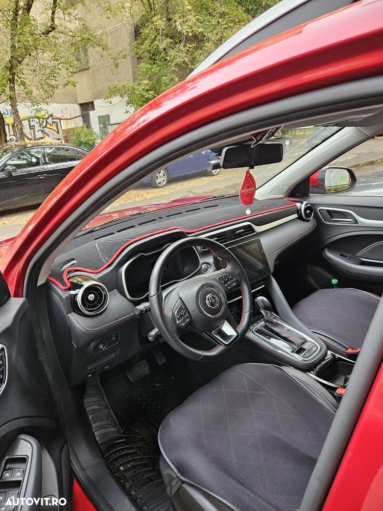MG ZS 1.0 T-GDi 6AT Exclusive - 6