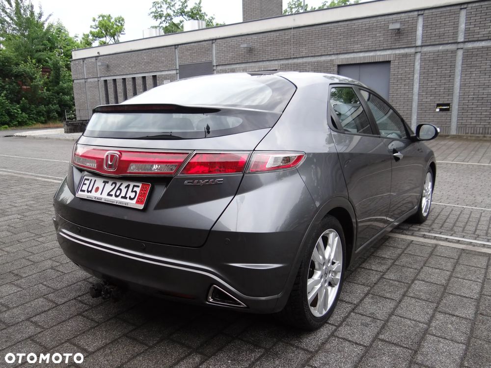 Honda Civic 1.8i-VTEC Executive - 9