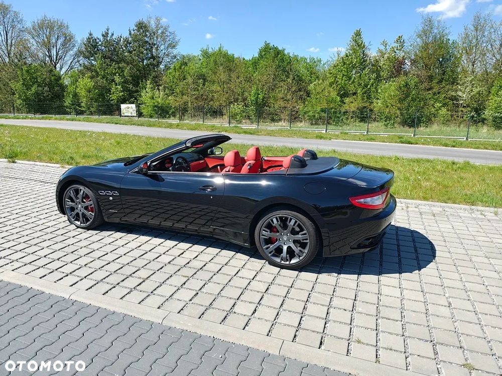 Maserati GranCabrio Sport - 16