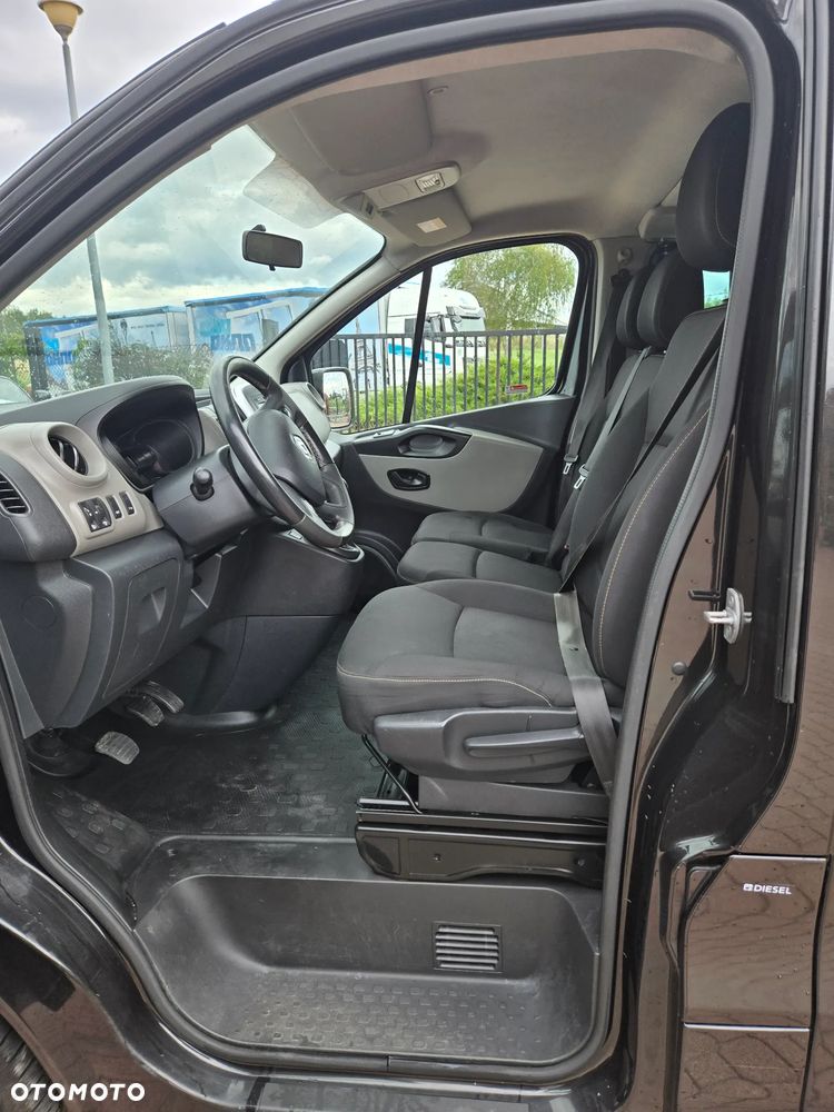 Renault Trafic Combi Authentique - 12