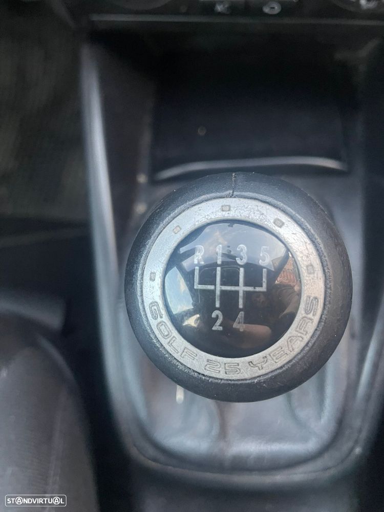 VW Golf 1.4i 25 Anos - 18