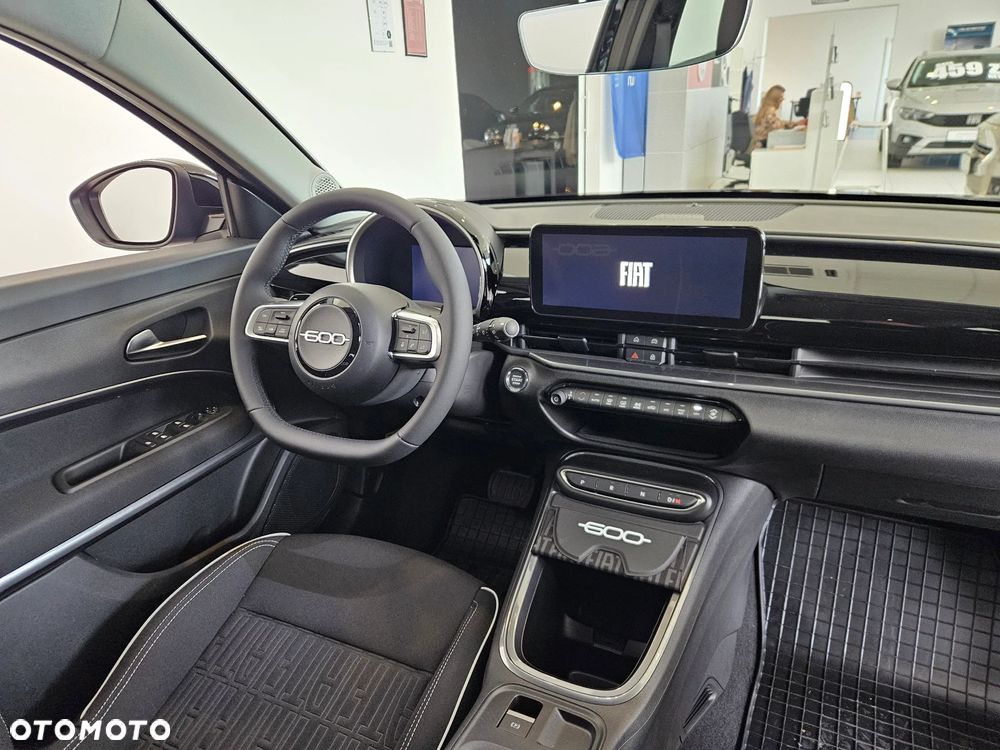 Fiat 600 ver-1-2-turbo-hybrid-edct - 7