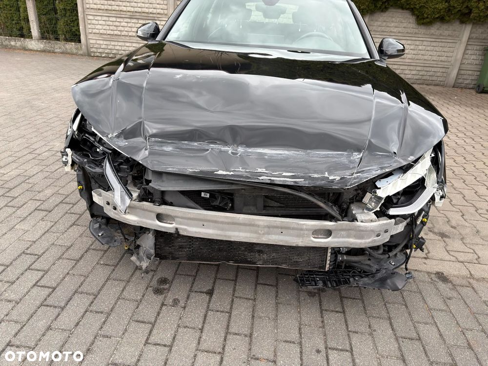 Audi A4 Avant 30 TDI S tronic S line - 9