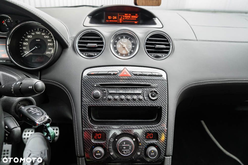 Peugeot RCZ 1.6 200 THP - 11