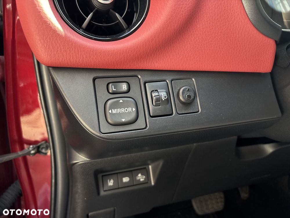 Toyota Yaris - 21