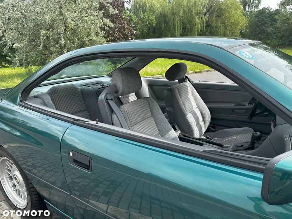 BMW Seria 8 - 12