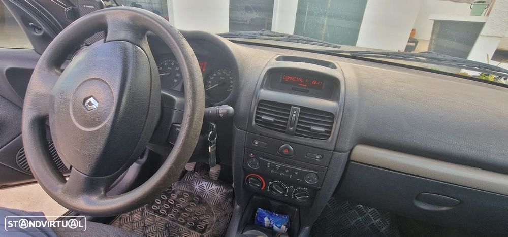 Renault Clio 1.5 dCi Confort - 12