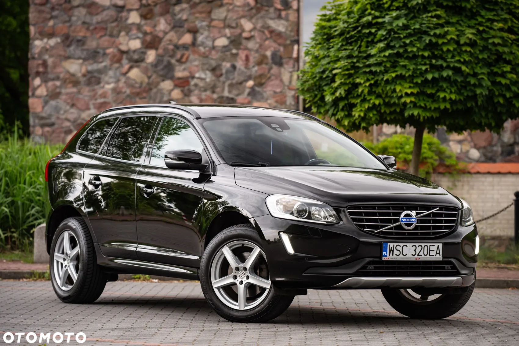 Volvo XC 60 D4 Momentum - 1