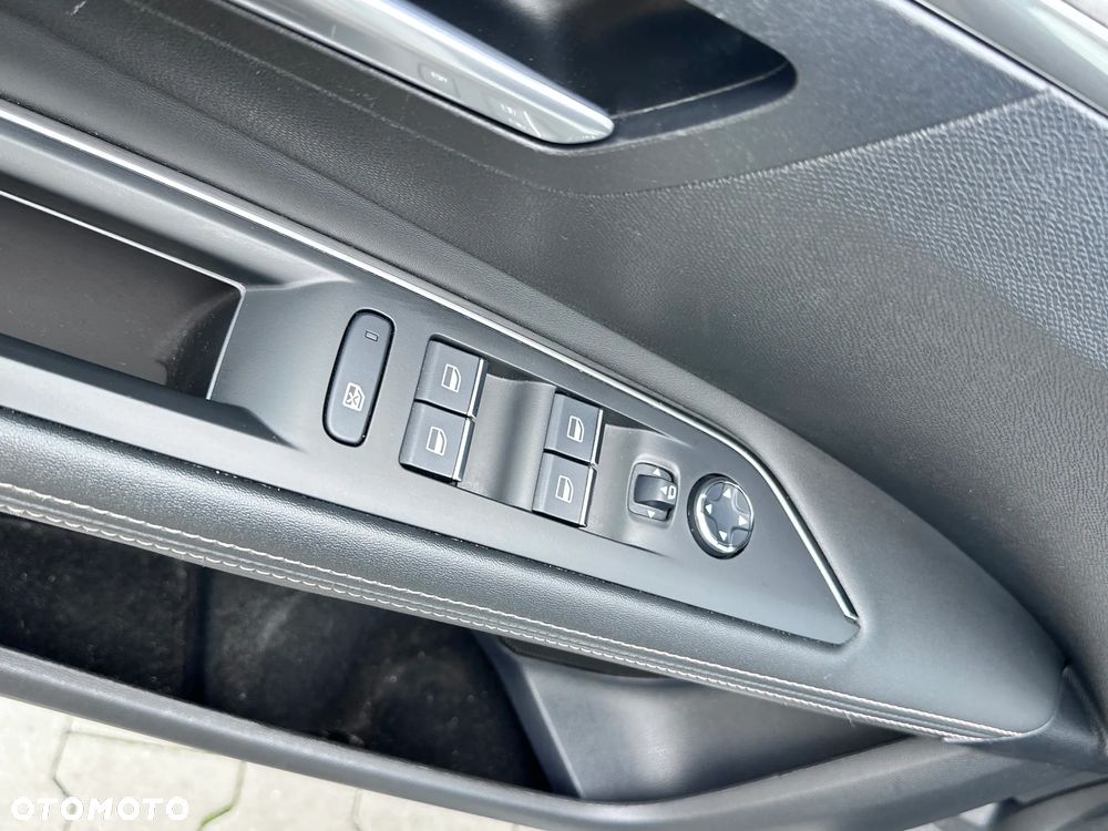Peugeot 3008 BlueHDi 130 Stop & Start EAT8 GT - 18