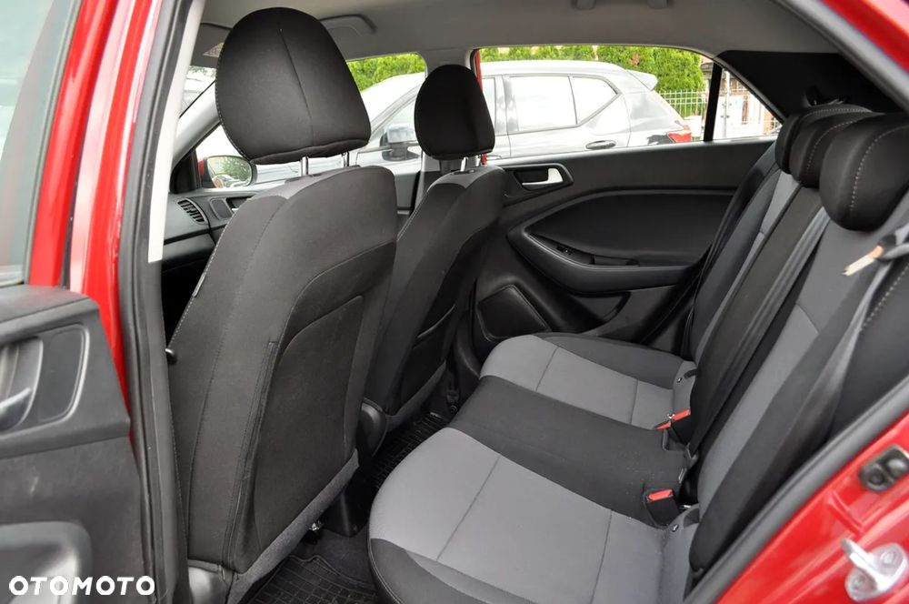 Hyundai i20 - 25