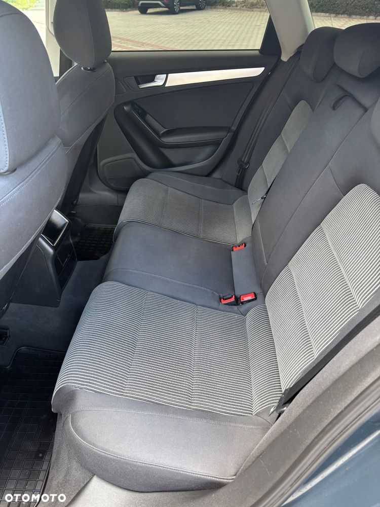 Audi A4 Avant 2.0 TDI - 7