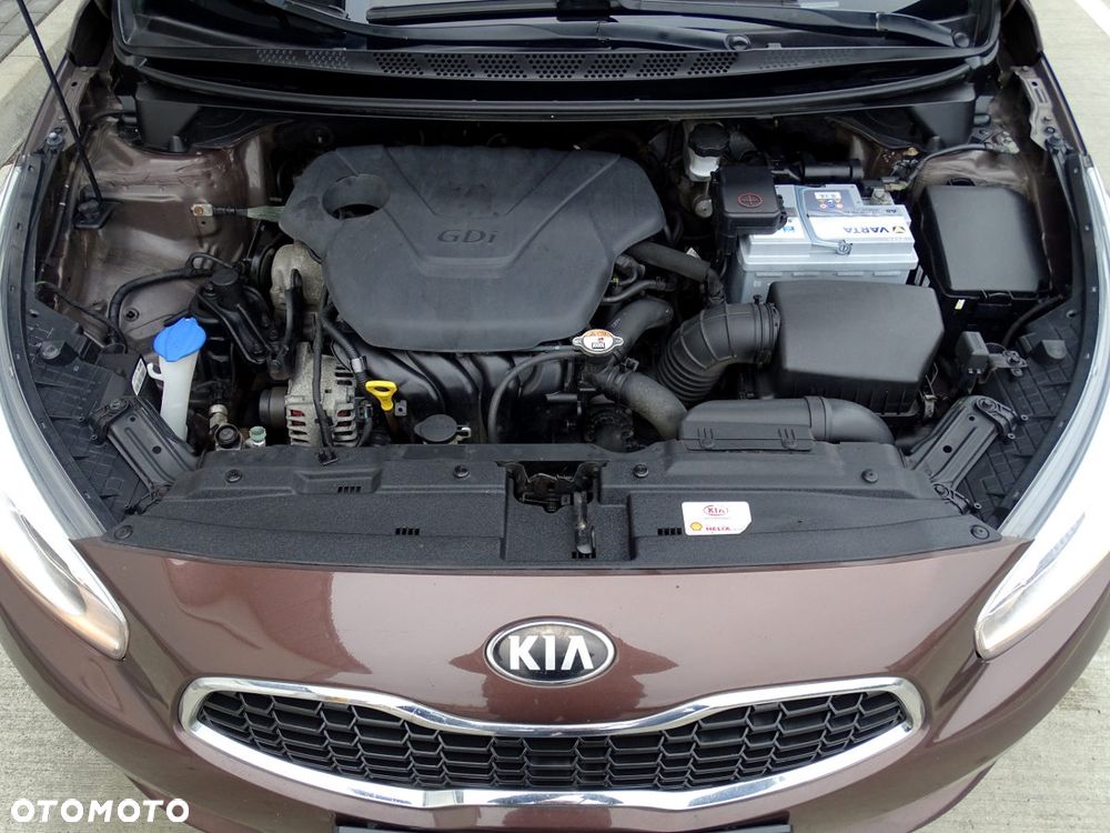 Kia Ceed 1.6 GDI Dream Team Edition - 20