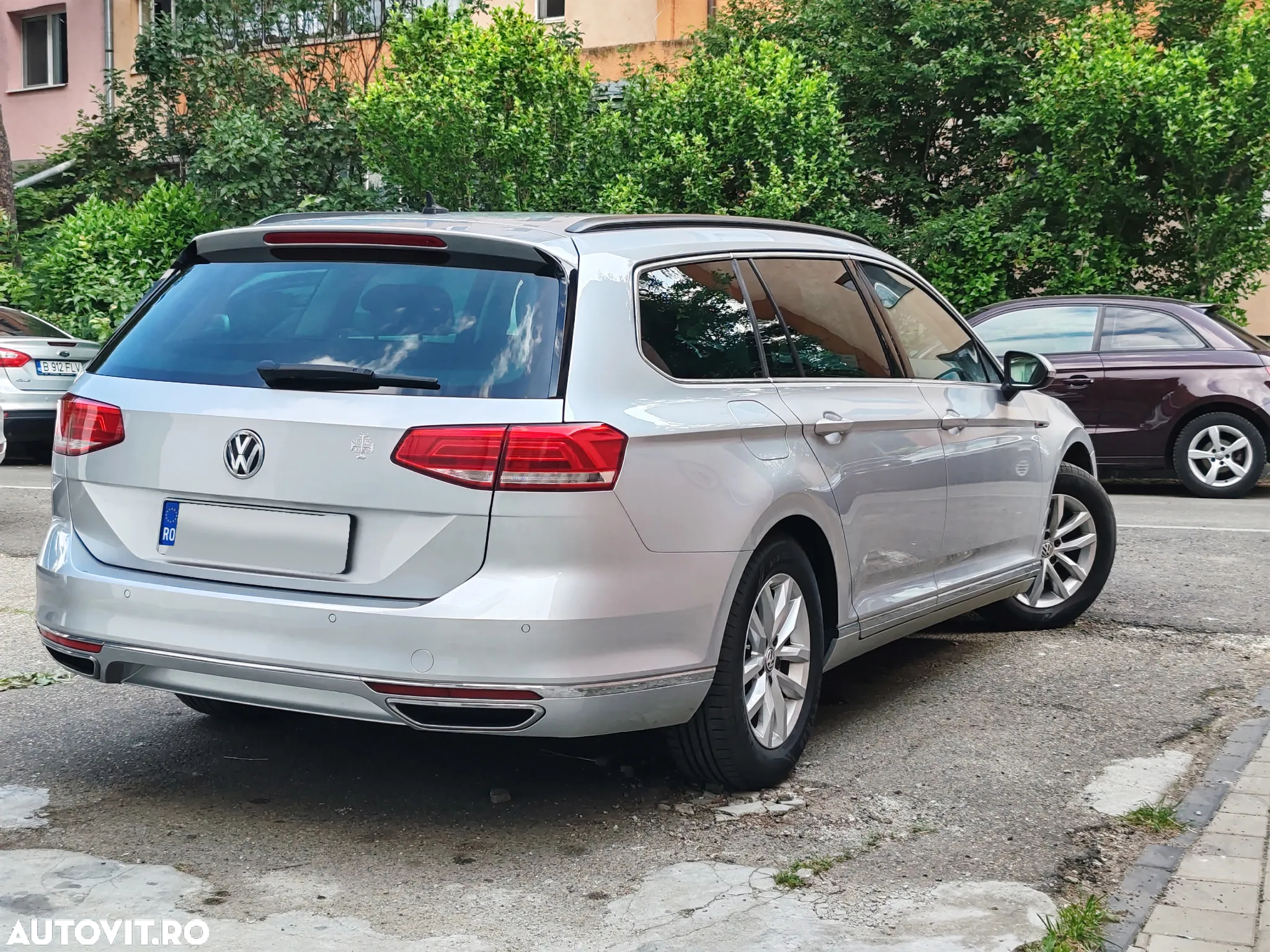 Volkswagen Passat Variant 2.0 TDI DSG 4Motion Comfortline - 3