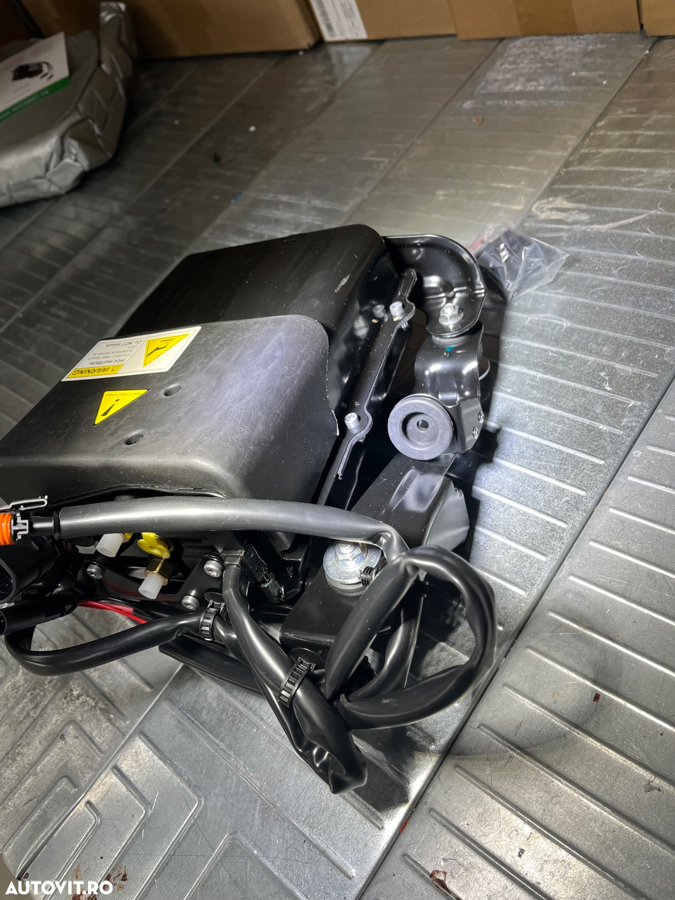 Compresor perne aer bmw seria 7 seria 5 g11 g12 g30 nou complet - 30