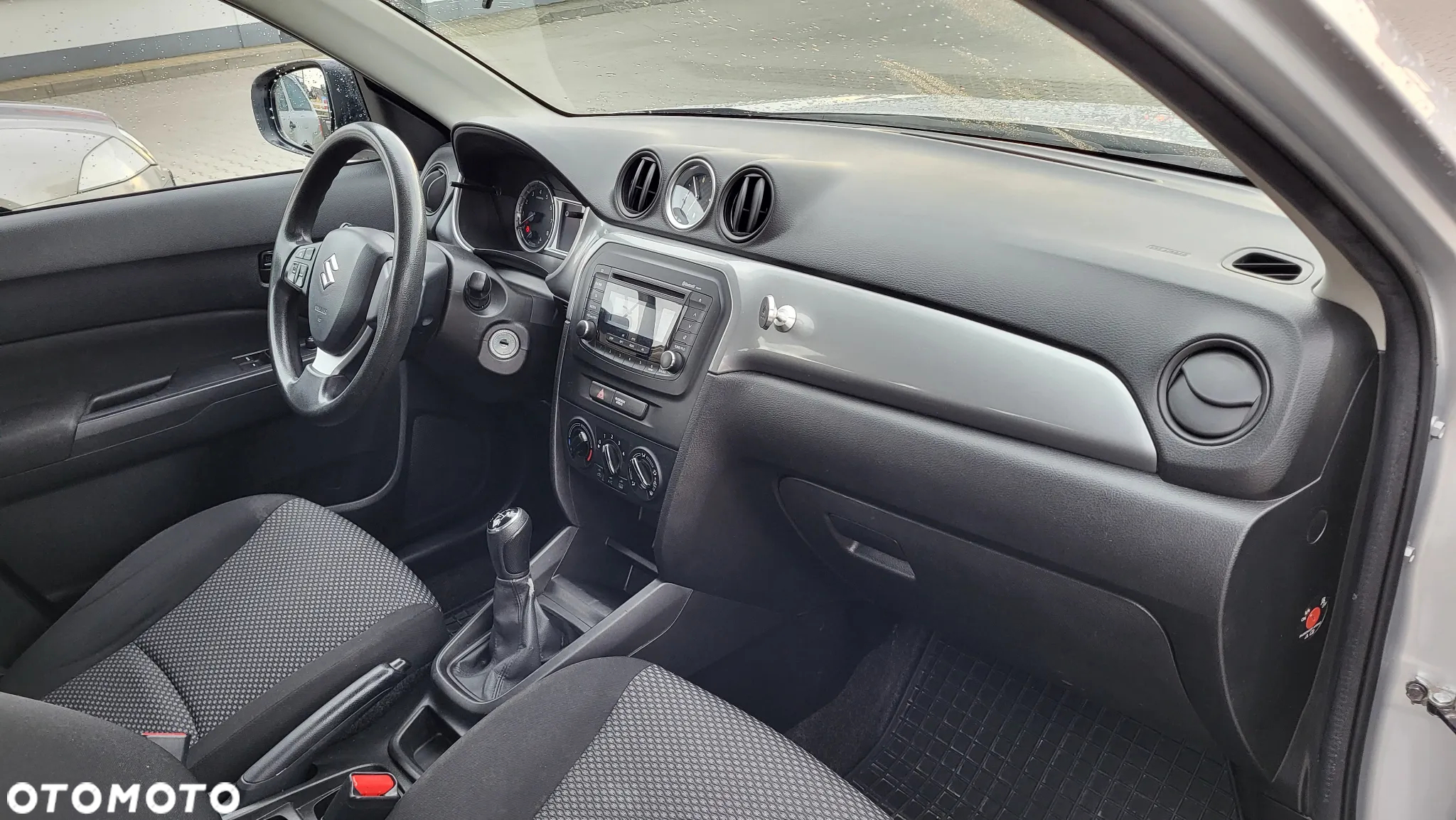 Suzuki Vitara 1.6 Comfort 2WD - 11