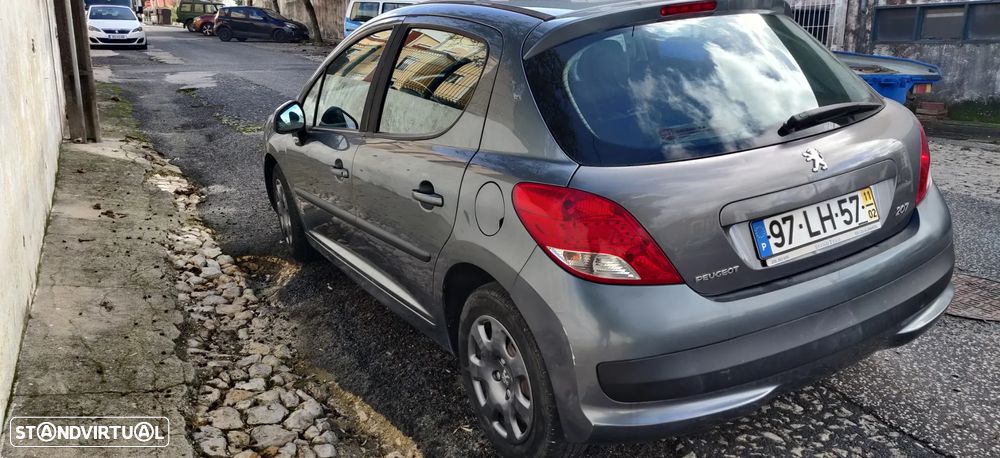 Peugeot 207 - 3