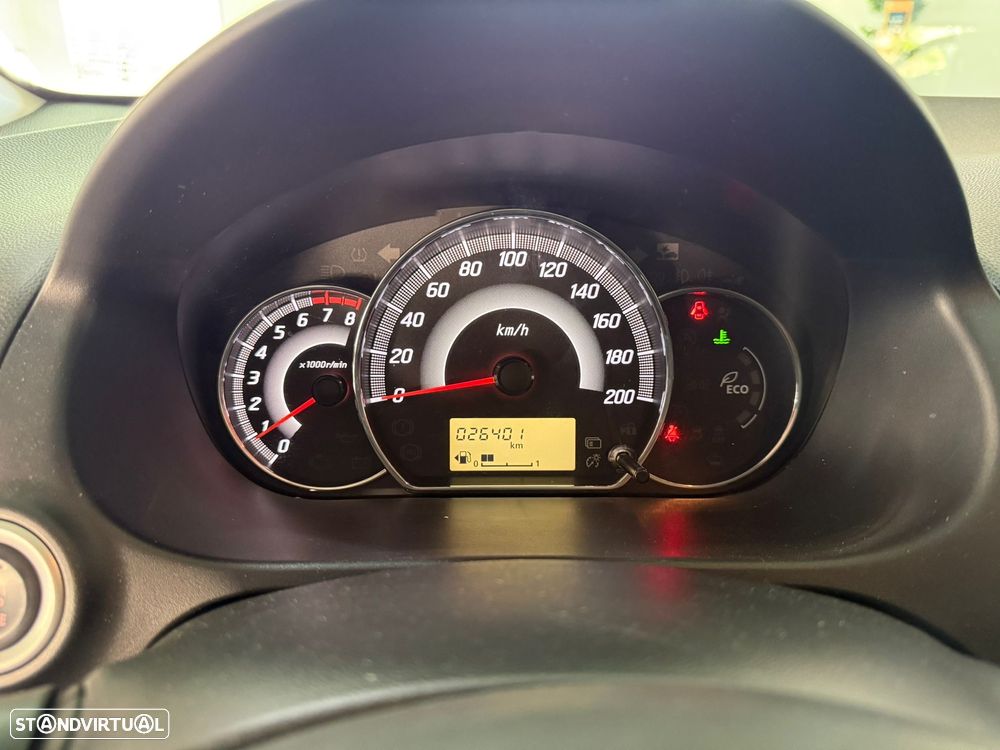 Mitsubishi Space Star 1.2 Intense Connect Edition - 2