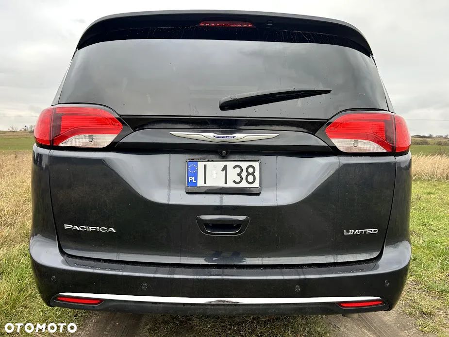 Chrysler Pacifica - 28