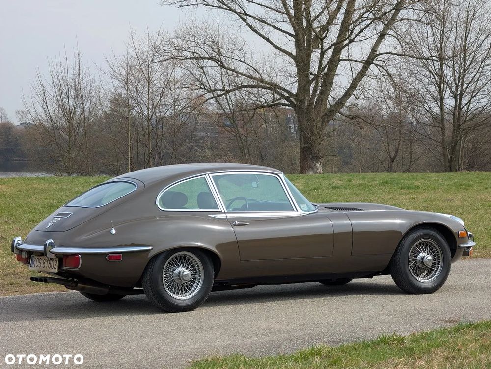 Jaguar E-Type - 1