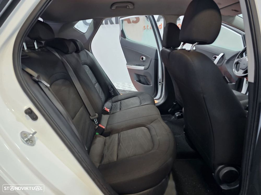 Kia Ceed 1.4 CRDi EX - 13