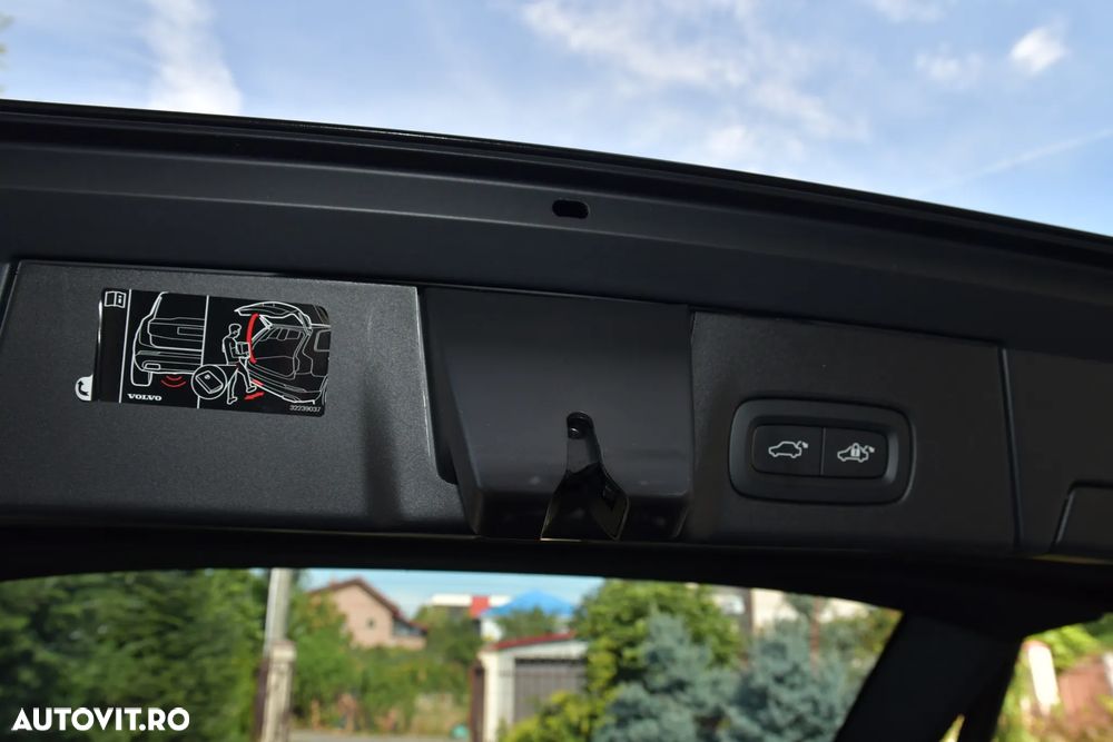 Volvo V90 B6 MHEV AT AWD Ultimate Bright - 15