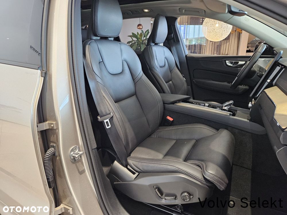 Volvo XC 60 - 19