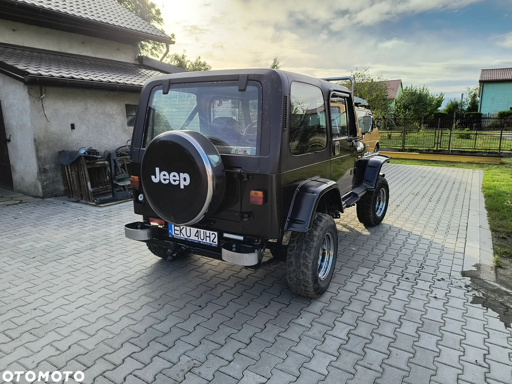 Jeep Wrangler 2.5L - 10