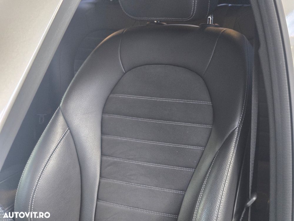 Mercedes-Benz GLC 300 d 4MATIC 9G-TRONIC AMG Line - 9