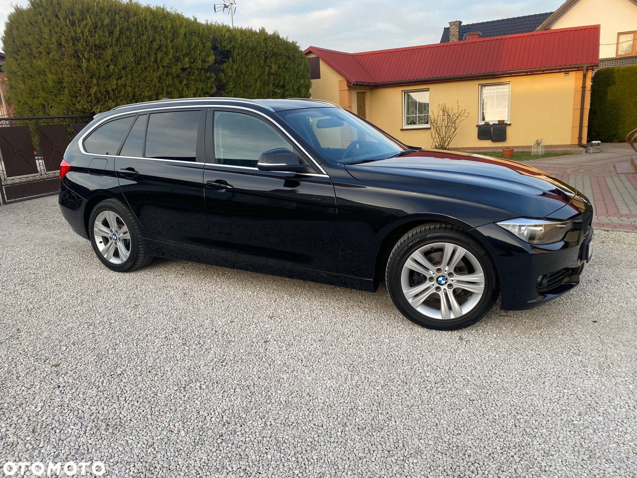 BMW Seria 3 318d Touring - 6