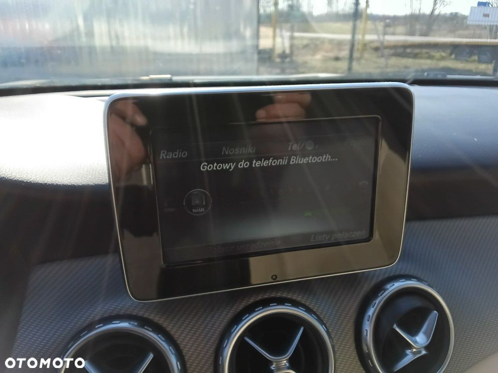 Mercedes-Benz GLA - 24