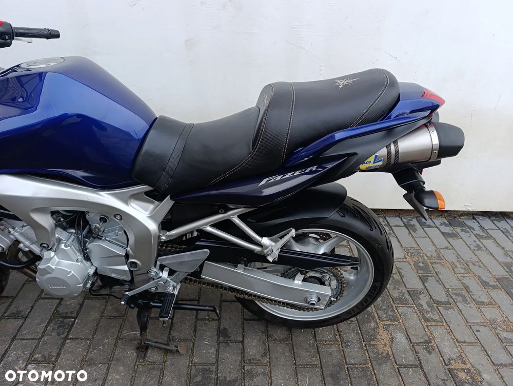 Yamaha FZS - 13