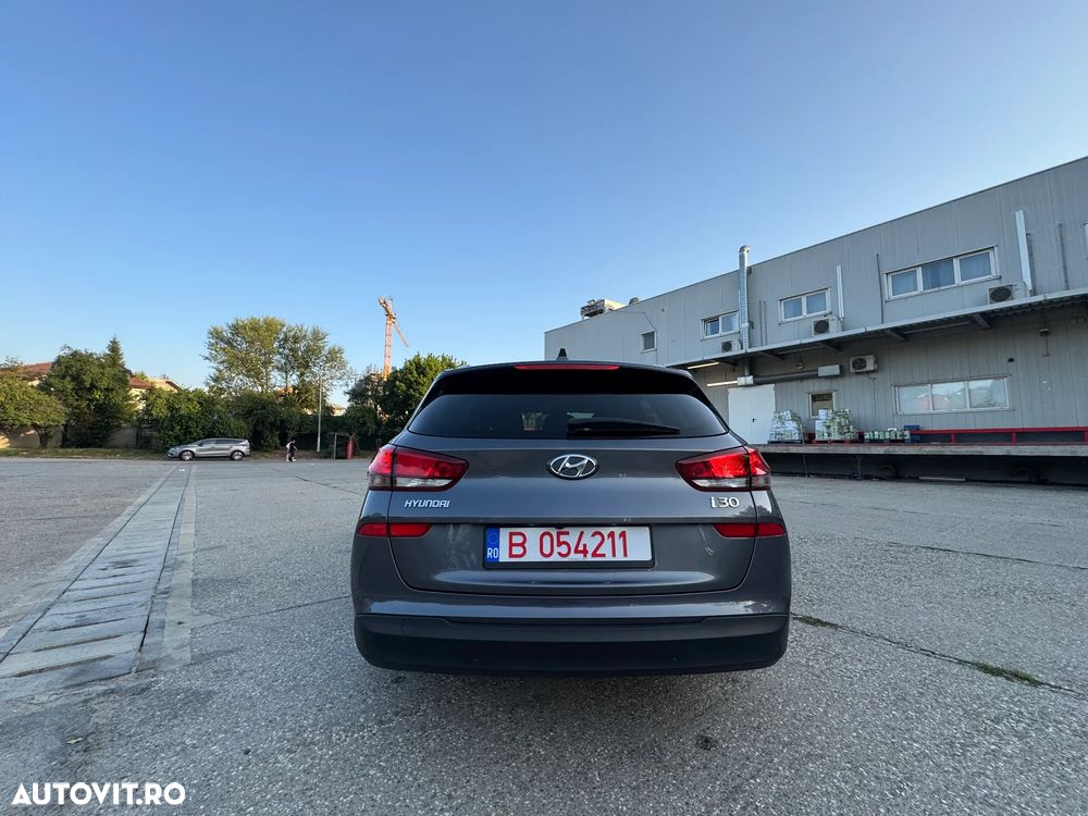 Hyundai i30 1.0 T-GDI 120CP 5DR M/T Launch Edition Highway - 11