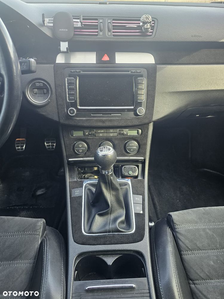 Volkswagen Passat 2.0 TDI Comfortline - 7