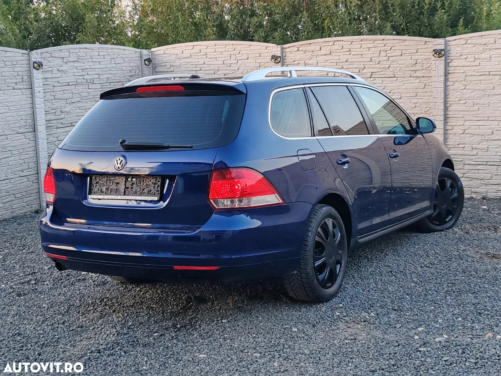 Volkswagen Golf - 8