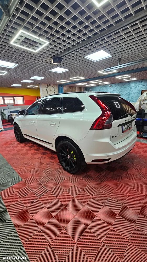 Volvo XC 60 D5 AWD Summum - 7