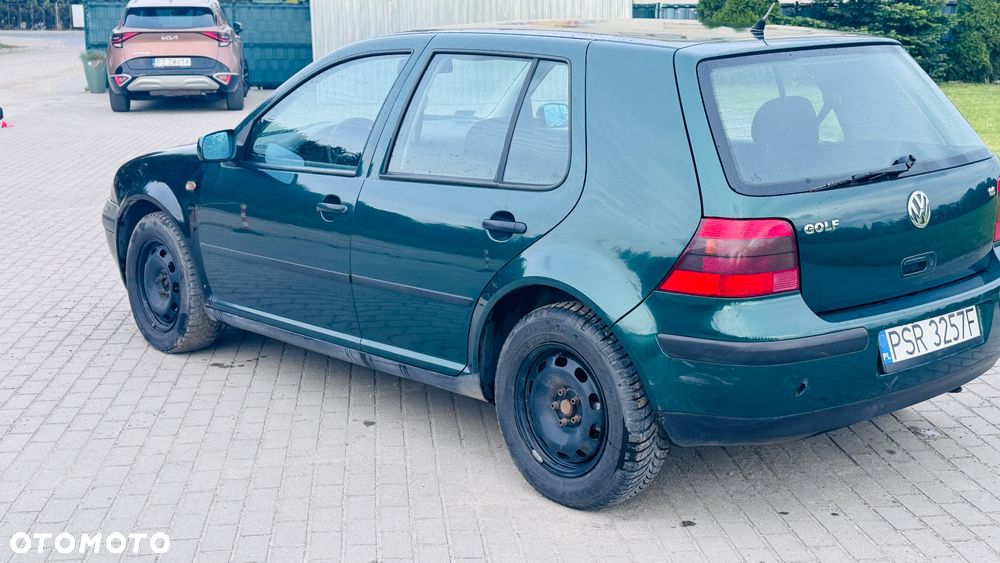 Volkswagen Golf 1.6 - 2