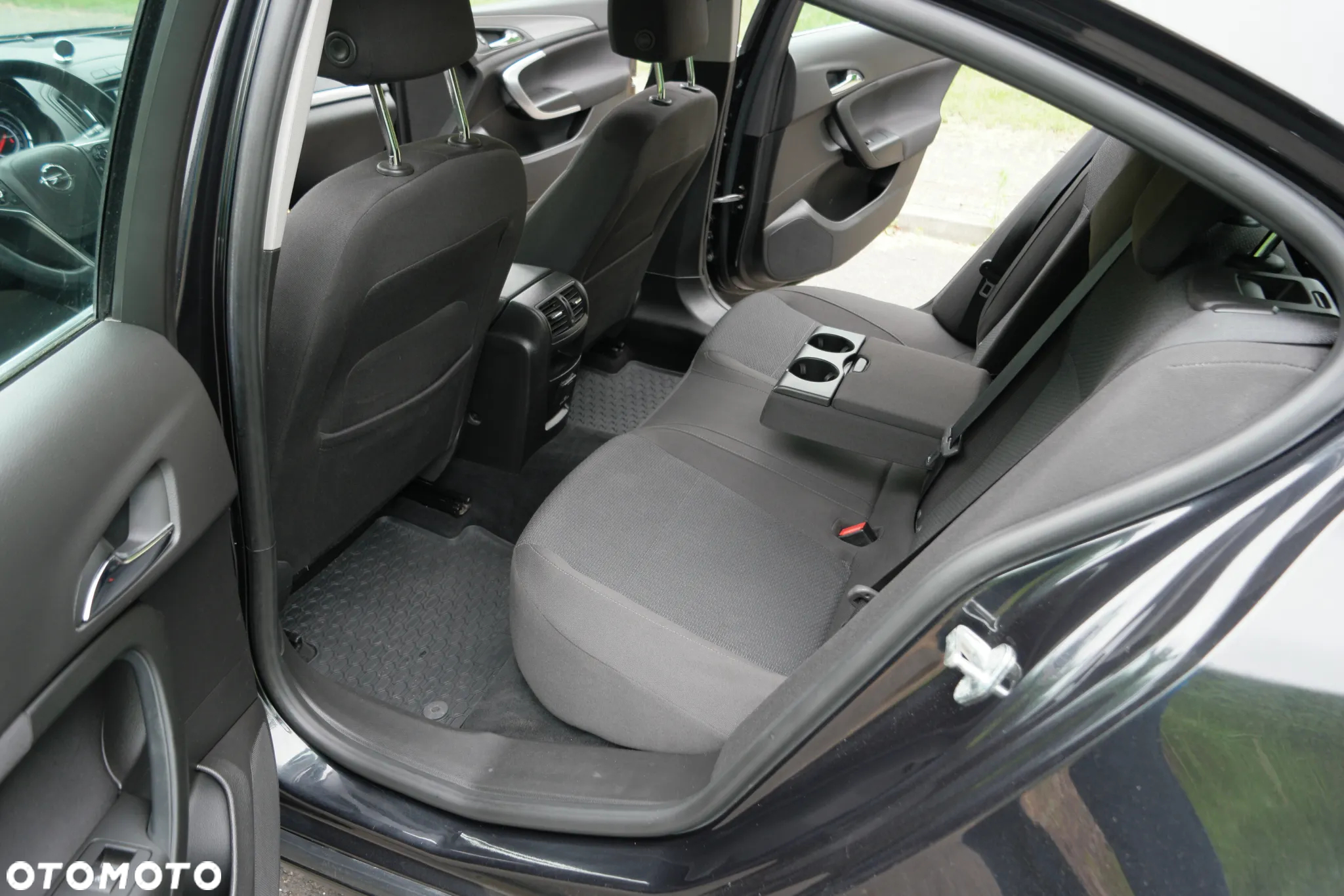 Opel Insignia - 21