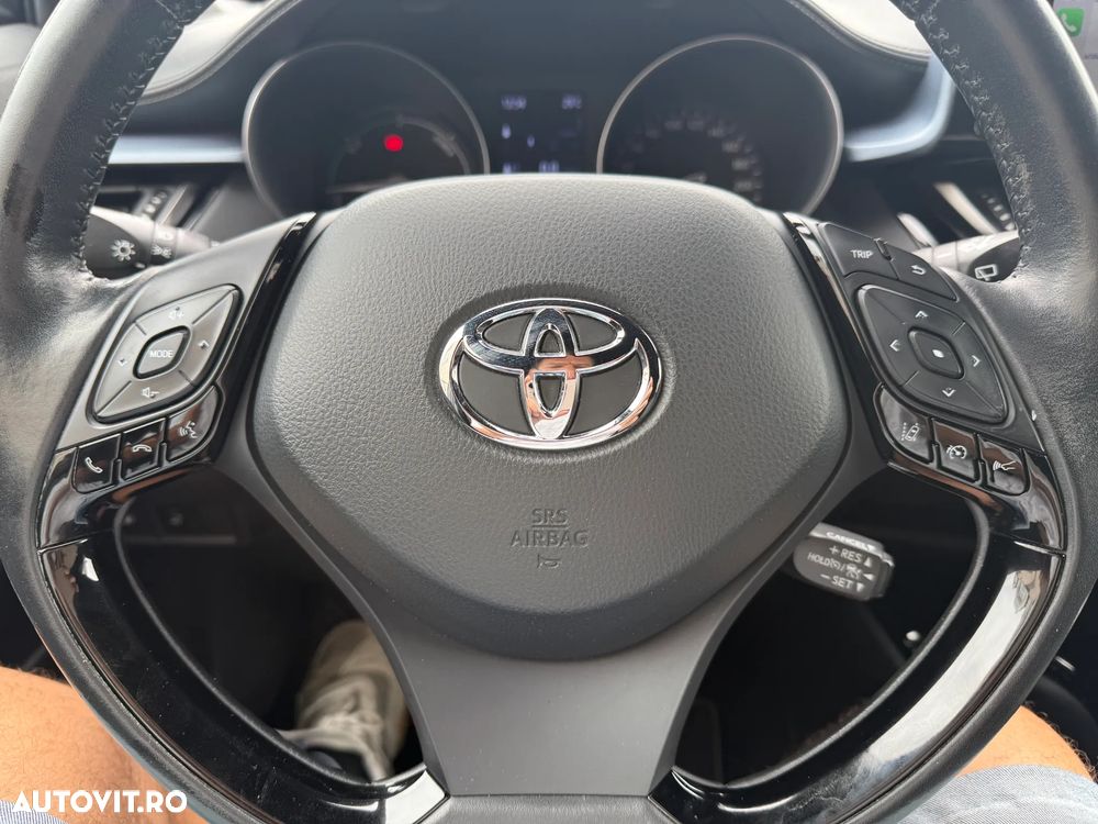 Toyota C-HR 2.0 HSD 184 CP 4x2 CVT Style - 16