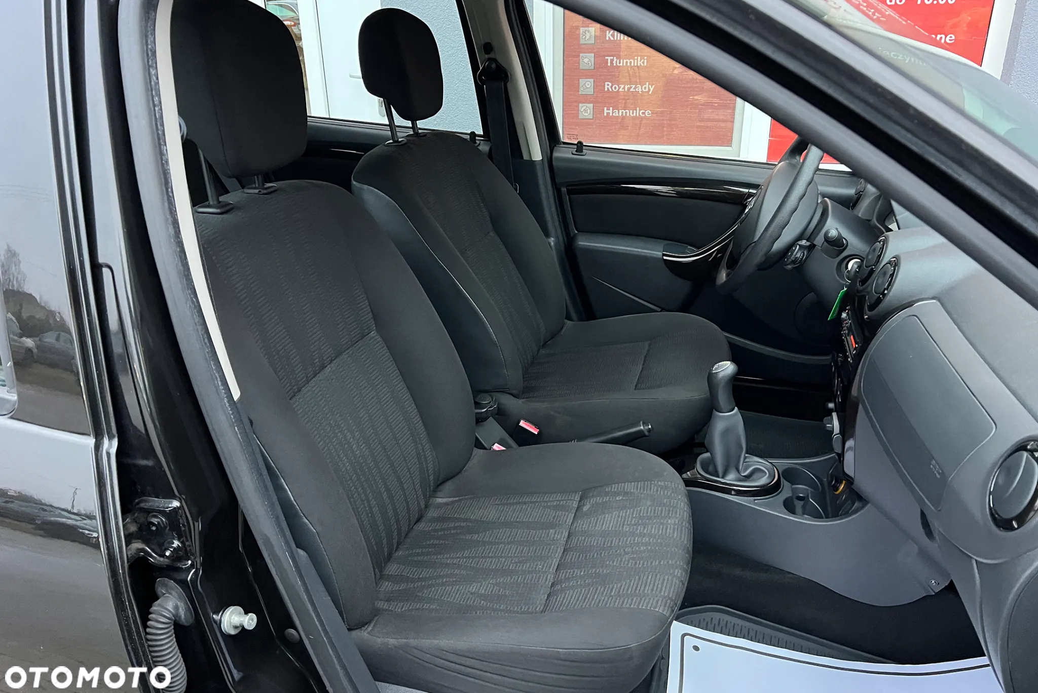 Dacia Duster 1.6 - 32