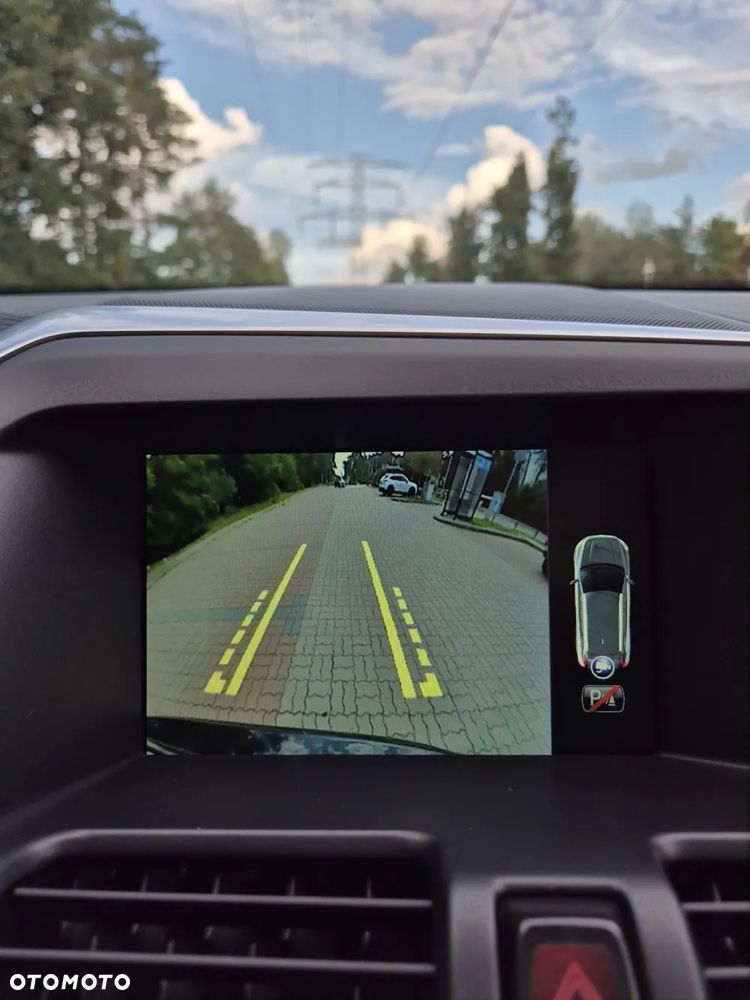 Volvo XC 60 D4 Geartronic Momentum - 22