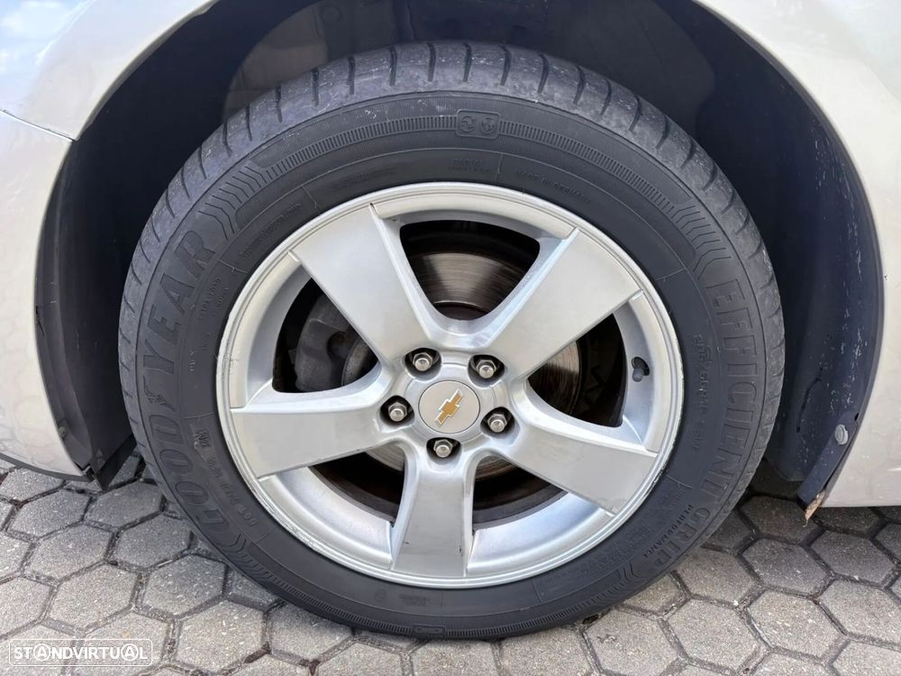 Chevrolet Cruze 1.6 LS - 9