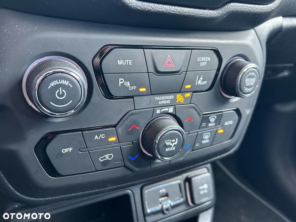 Jeep Renegade 1.4 MultiAir Limited FWD S&S - 18