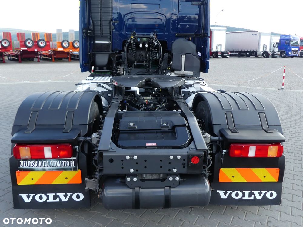 Volvo FH4 460 / EURO 6 / AUTOMAT / PEŁNY ADR / KLIMATYZACJA POSTOJOWA / - 8