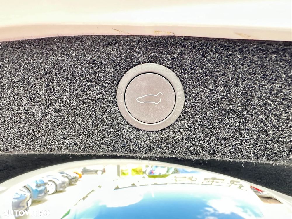 Tesla Model 3 Standard Reichweite Plus Hinterradantrieb - 35