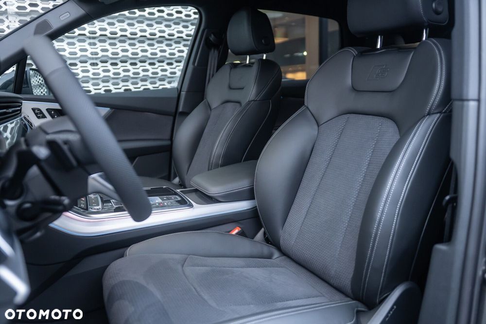 Audi Q7 - 11